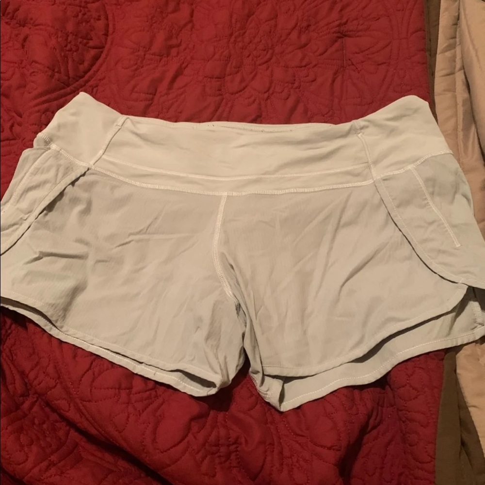 White lululemon runtimes